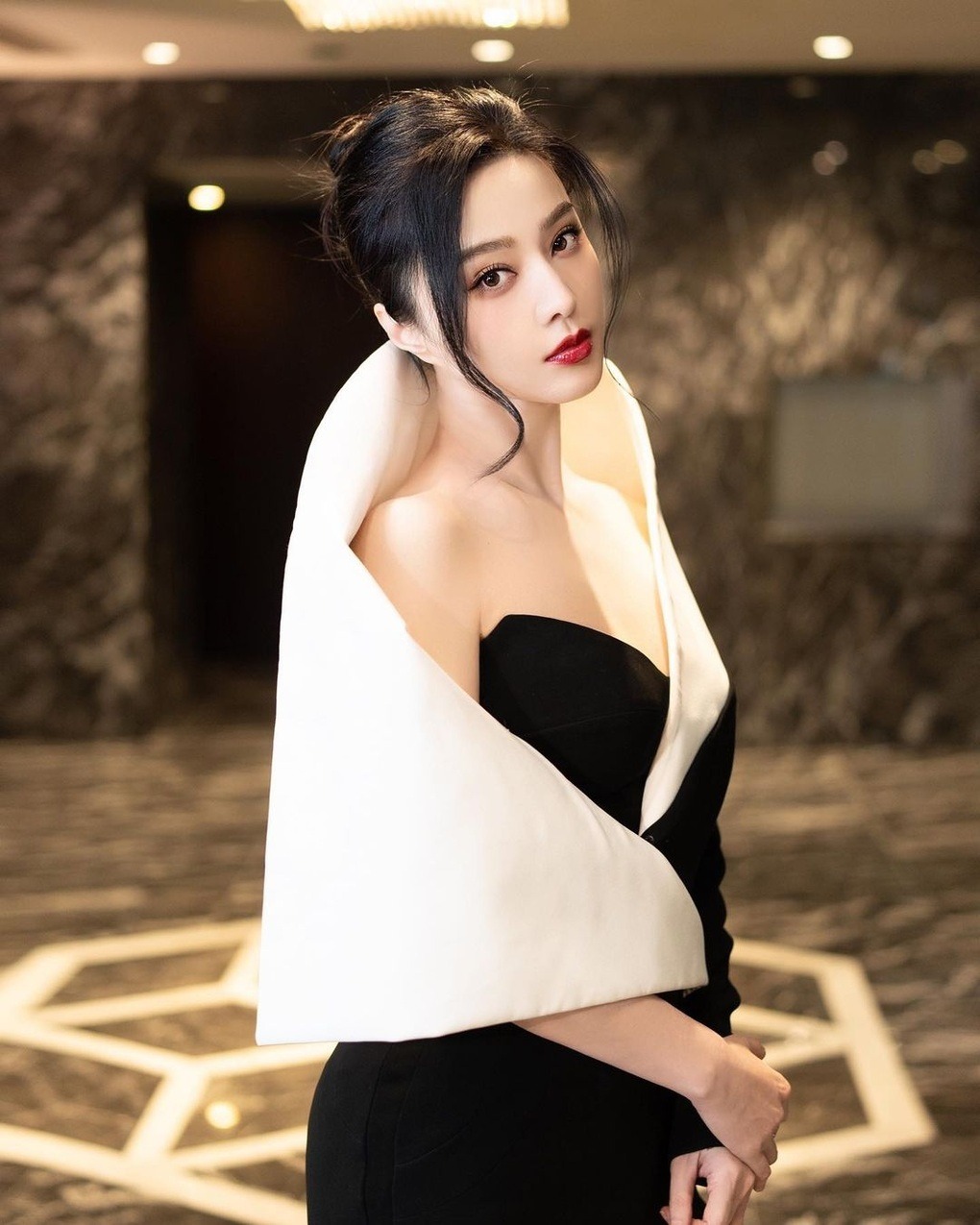 Không tin được đây là bố đẻ của Phạm Băng Băng- Ảnh 6. Không tin được đây là bố đẻ của Phạm Băng Băng- Ảnh 6.