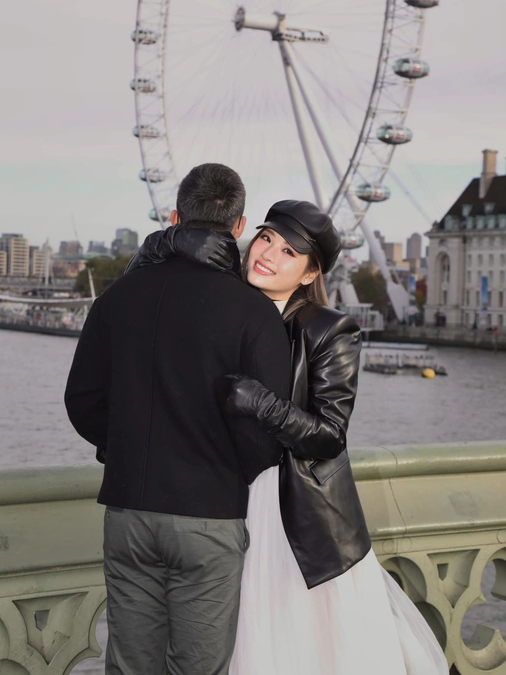 Mẹ đơn thân nóng bỏng nhất Vbiz: Ở căn hộ 145 m2 đẹp như khách sạn và mối tình 4 năm không cưới- Ảnh 4.