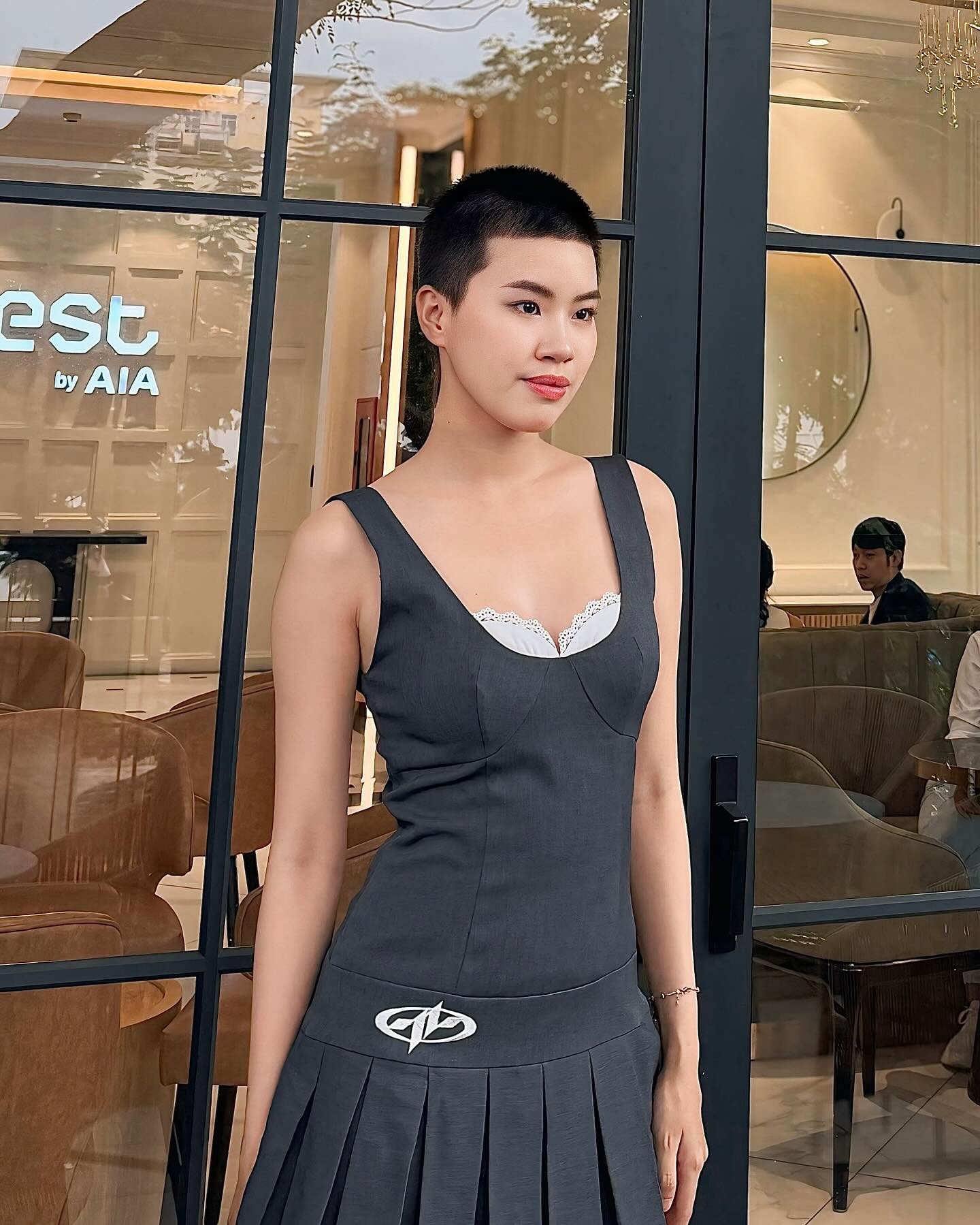 phaoxinhxinh-1724690615-3443276903161298576-6861819342-3720-7149-1743639895-946-width1440height1799 Giang Thùy Linh (trái) và Pháo tiếp cận âm nhạc từ drama nhưng theo hướng khác biệt.