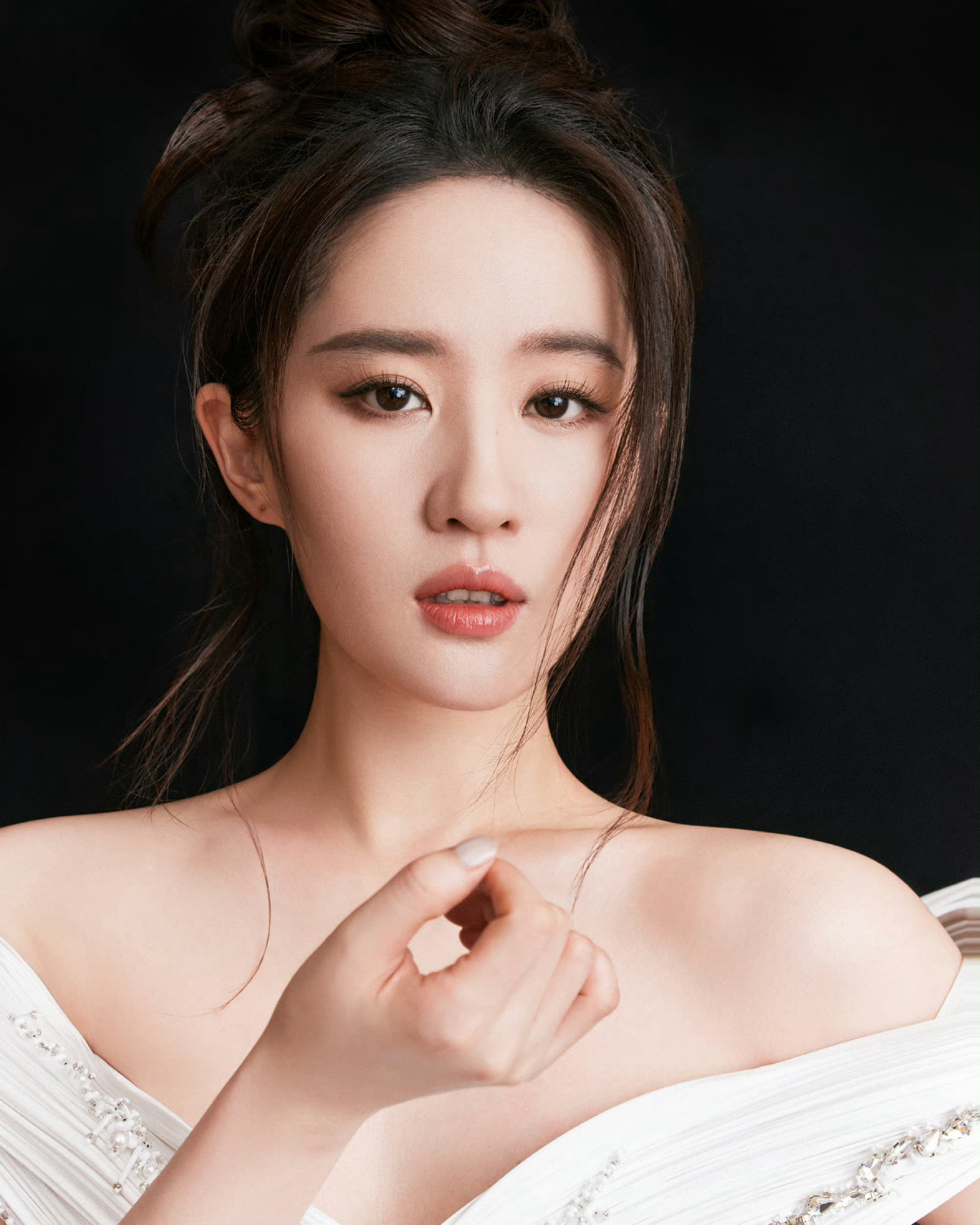 10 nữ thần quốc dân đẹp nhất Trung Quốc: Lưu Diệc Phi chỉ xếp thứ 5, hạng 1 không ai có thể lật đổ- Ảnh 6.