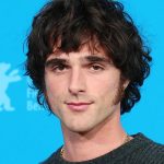 Jacob Elordi Quay Trở Lại Diễn Xuất Trong Dự Án WUTHERING HEIGHTS phim jacob wbsvjpg