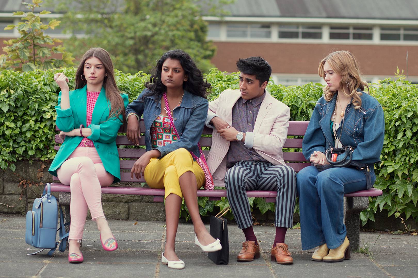 Xem phim Sex Education, tôi ngỡ ngàng vì phim quá hay, chị em phụ nữ nào cũng cần xem- Ảnh 1.