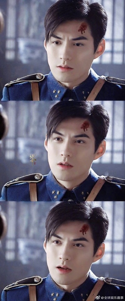 Showbiz có 1 mỹ nam đẹp đến Showbiz có 1 mỹ nam đẹp đến