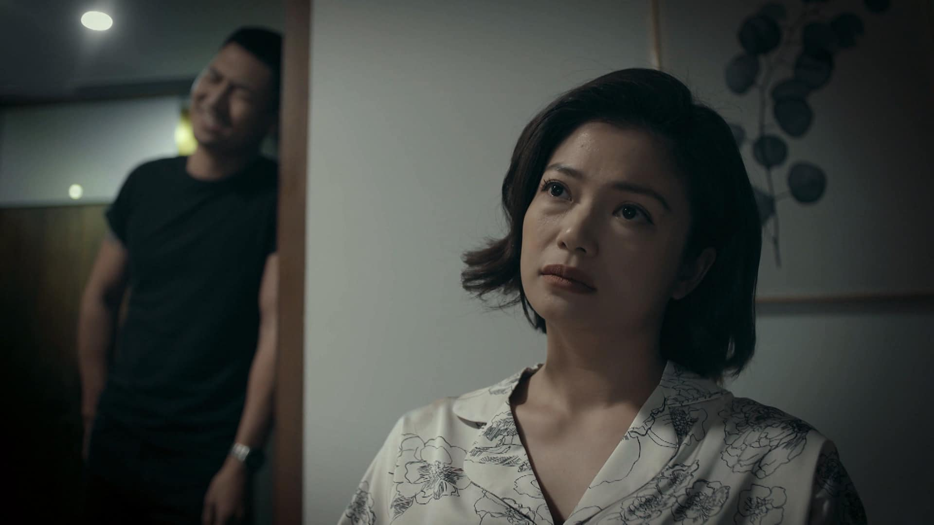 Nhan sắc mỹ nhân Việt này lạ lắm: Ngoài đời xinh như Triệu Vy, lên phim