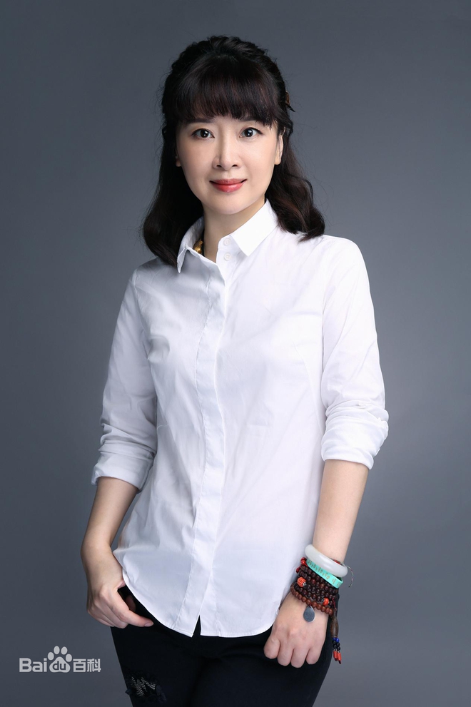 Yêu tinh nhện đẹp nhất Tây du ký từng khiến đạo diễn phá lệ, giờ là bà trùm Cbiz- Ảnh 2. Yêu tinh nhện đẹp nhất Tây du ký từng khiến đạo diễn phá lệ, giờ là bà trùm Cbiz- Ảnh 2.