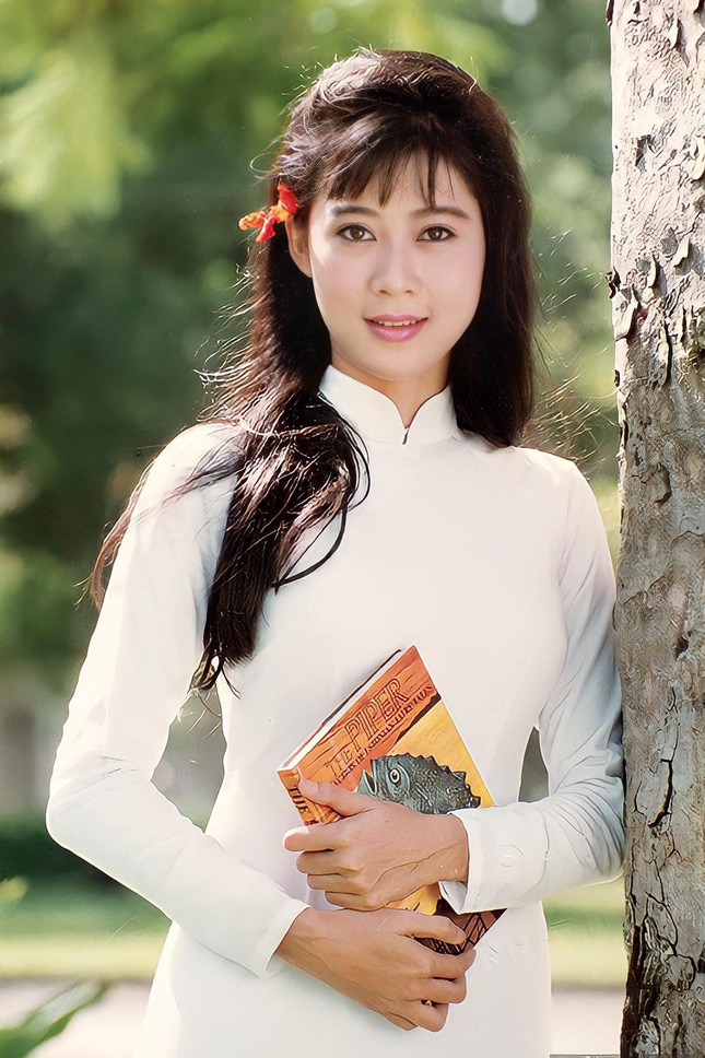 Nữ diễn viên Việt xinh đẹp đến nỗi không tìm được ai thay thế, khó tin trước nhan sắc sau chục năm