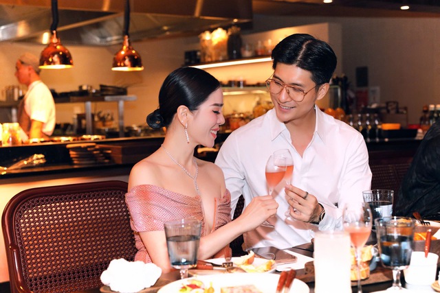 Lệ Quyên đón sinh nhật lãng mạn bên Lâm Bảo Châu tại khu nghỉ dưỡng sang chảnh- Ảnh 1.