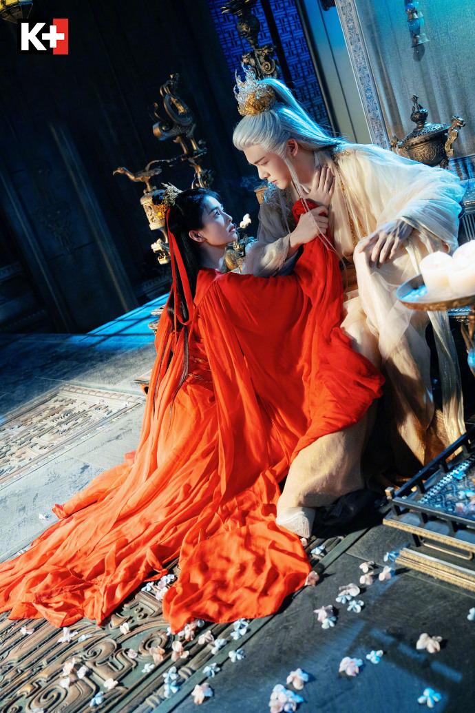 "Lâm Giang Tiên" trên K+ phá đảo màn ảnh Hoa ngữ với tình yêu 300 năm của cặp tiên đôi photo 1 17496342150721137385626 1749636736999 1749636737216904436626