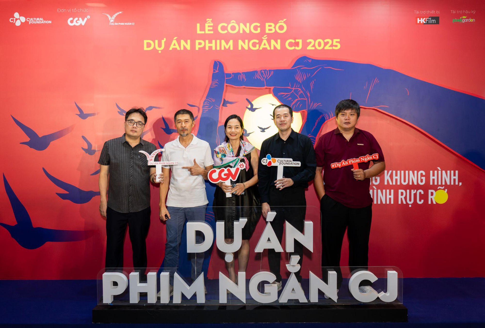 12 chọi 400: Ai sẽ được CJ chọn để chắp cánh ra thế giới?- Ảnh 2.