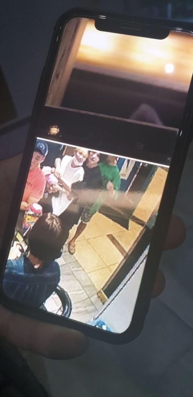 Tin đồn quá khứ bị đào xới, 1 sao nữ