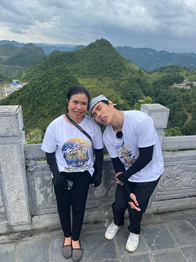 Mẹ Lê Dương Bảo Lâm bị ngã nghiêm trọng, nhóc tỳ 3 tuổi vừa phát hiện liền có hành động gây kinh ngạc- Ảnh 6.