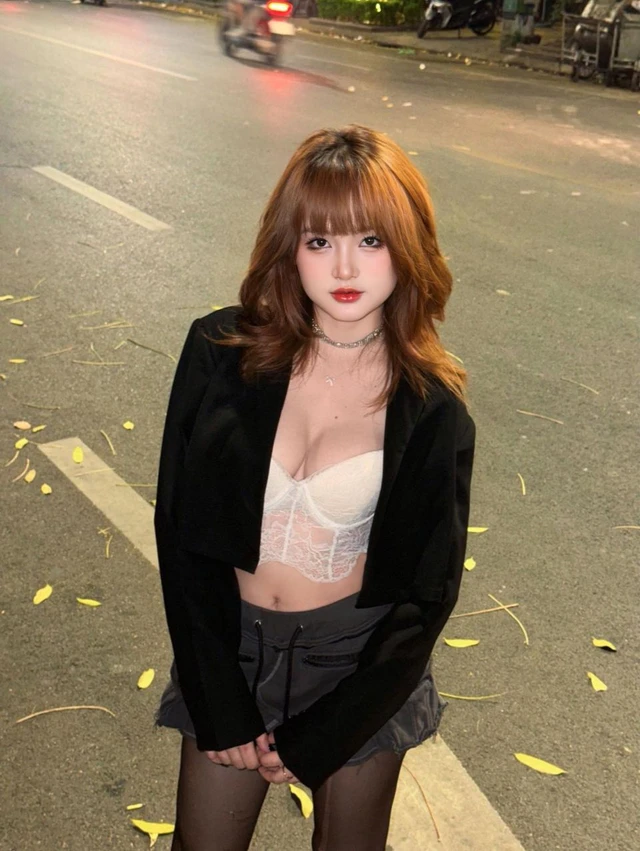 Video: Sự trở lại đầy nóng bỏng của Alice Xuân Hoài, khác xa thời là hot streamer Free Fire- Ảnh 4. Video: Sự trở lại đầy nóng bỏng của Alice Xuân Hoài, khác xa thời là hot streamer Free Fire- Ảnh 4.