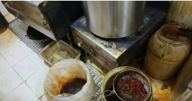 Nhà hàng Trung Quốc trộn đồ thừa vào nước lẩu của khách mới- Ảnh 2. Nhà hàng Trung Quốc trộn đồ thừa vào nước lẩu của khách mới- Ảnh 2.