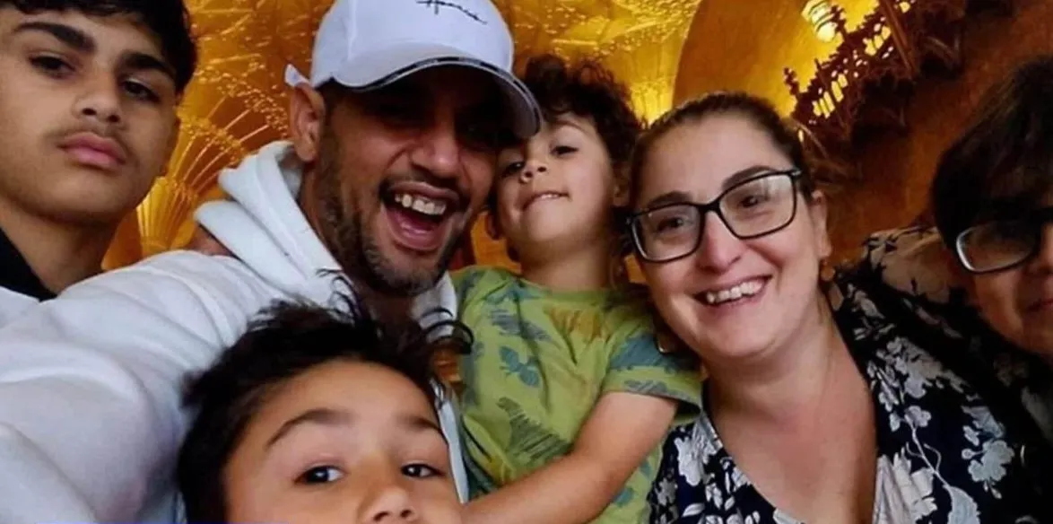 Đang đứng trong vườn nhà, người phụ nữ bỗng hét lớn rồi ngã quỵ: Hàng xóm chạy sang chứng kiến cảnh ám ảnh- Ảnh 3. Đang đứng trong vườn nhà, người phụ nữ bỗng hét lớn rồi ngã quỵ: Hàng xóm chạy sang chứng kiến cảnh ám ảnh- Ảnh 3.