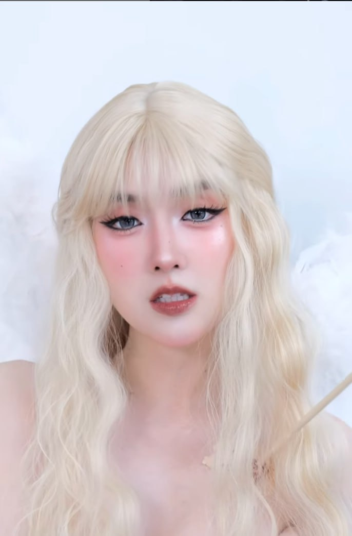 Hóa thiên thần đêm Valentine, nữ streamer