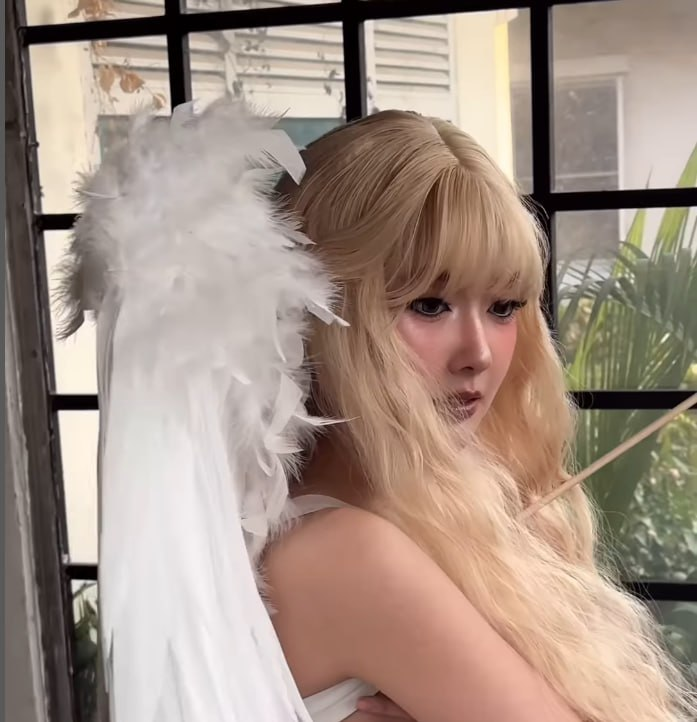 Hóa thiên thần đêm Valentine, nữ streamer