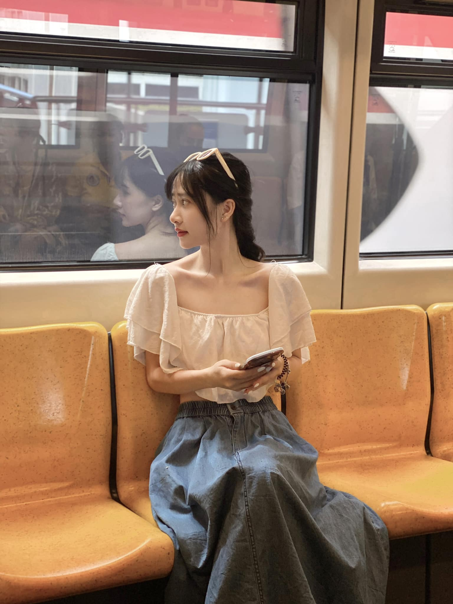 Khoe nhan sắc bản thân, hot girl Esports bất ngờ nói lời