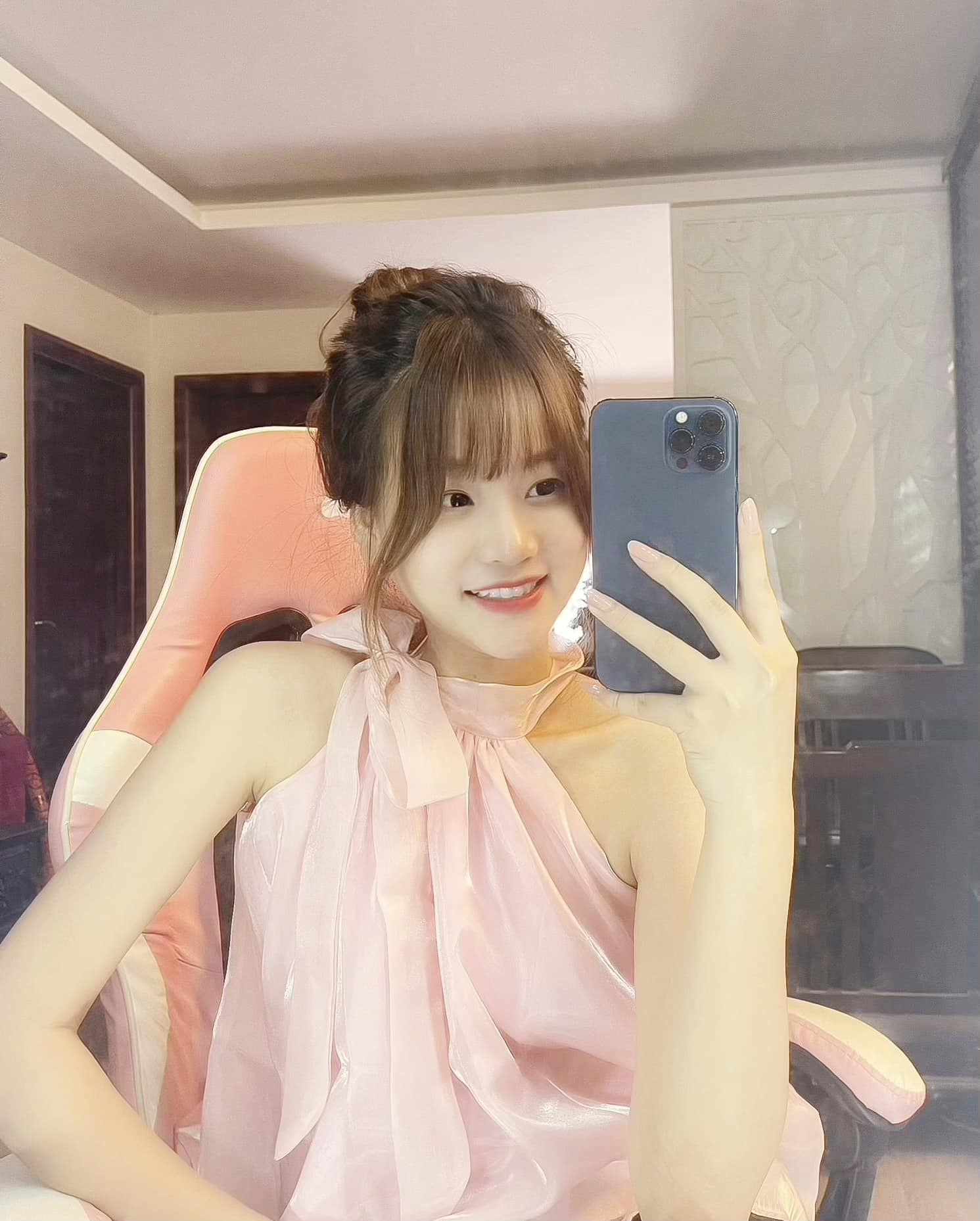 Hậu tin đồn yêu đại gia, Lyly Sury công khai luôn tình mới- Ảnh 8. Hậu tin đồn yêu đại gia, Lyly Sury công khai luôn tình mới- Ảnh 8.