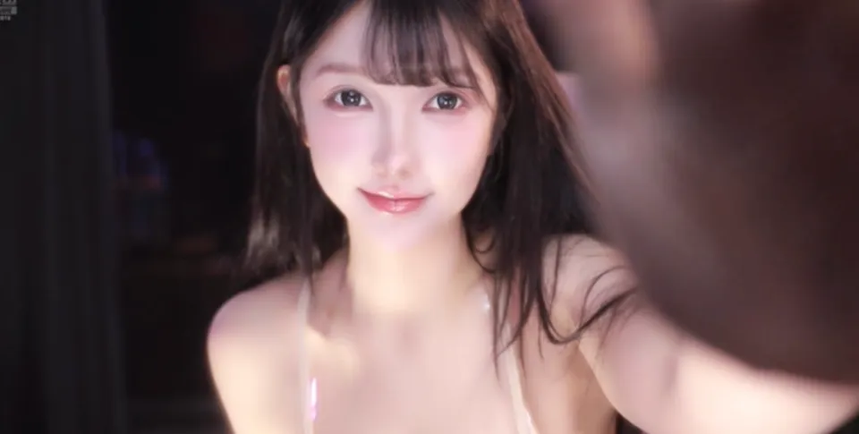 Được đề nghị diện bikini chơi game, nữ streamer Được đề nghị diện bikini chơi game, nữ streamer