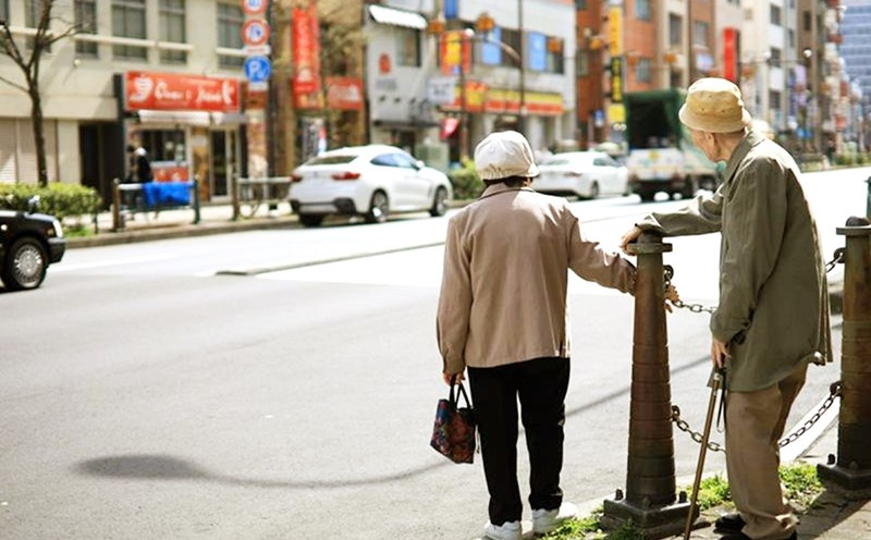 69 tuổi, vừa nghỉ hưu, tôi bán nhà riêng ở thành phố để chuyển đến ở cùng con gái: Chỉ sau 1 tháng, tôi bắt đầu hối hận- Ảnh 1. 69 tuổi, vừa nghỉ hưu, tôi bán nhà riêng ở thành phố để chuyển đến ở cùng con gái: Chỉ sau 1 tháng, tôi bắt đầu hối hận- Ảnh 1.