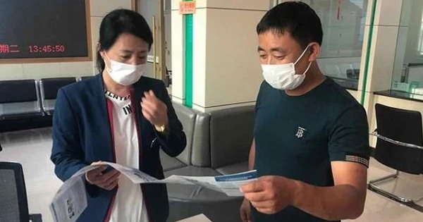 Người phụ nữ ở Trung Quốc gửi tiết kiệm 4,2 tỷ đồng, khi tất toán chỉ còn 1/7 cùng 1