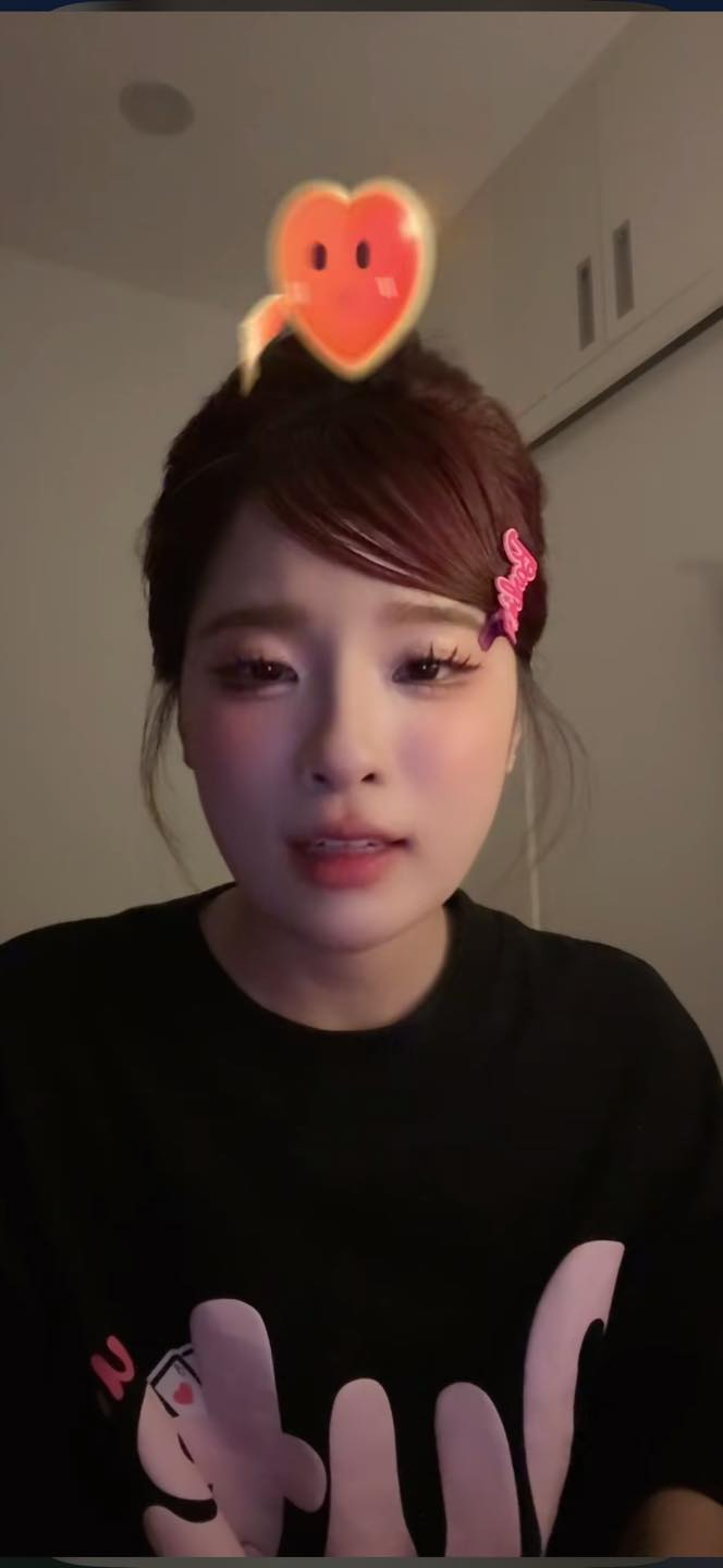 "Highlight" buổi livestream lên tiếng về lùm xùm tình ái của Ngọc Kem, hơn 165k mắt xem trực tiếp photo 1742483843463 1742483844317560708576