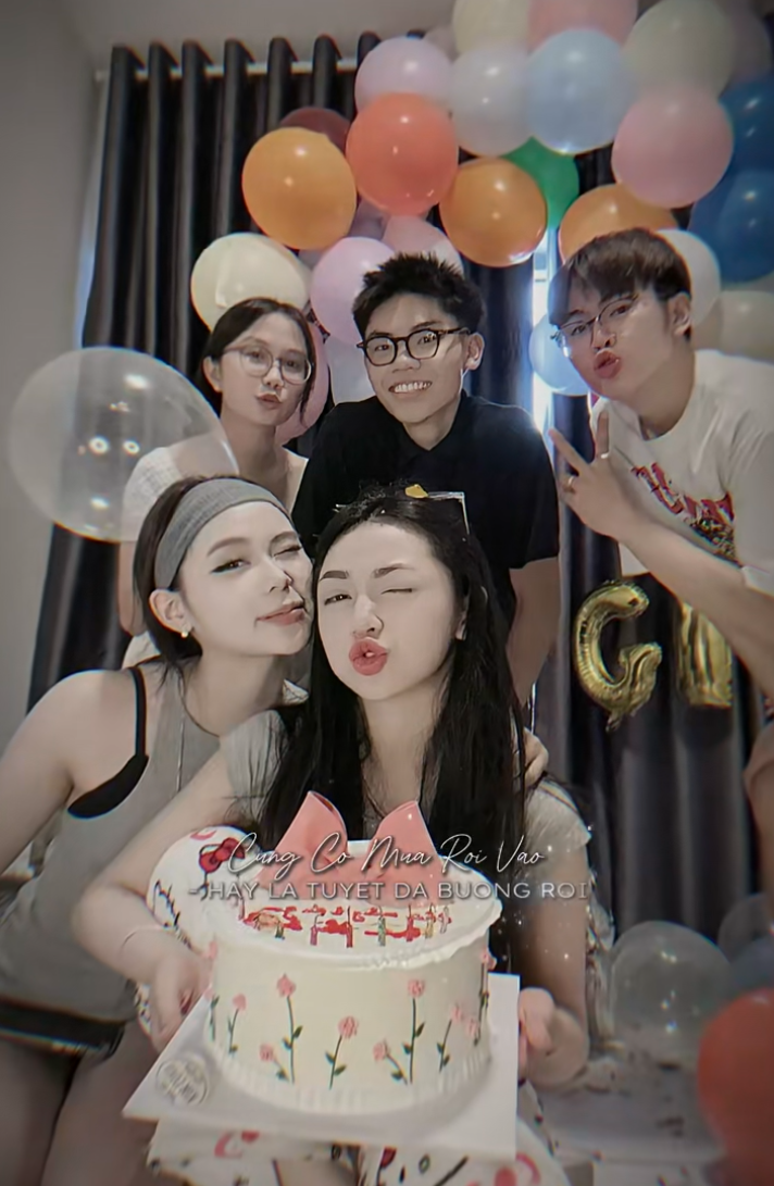 Trần Hà Linh lại khiến cư dân mạng phải