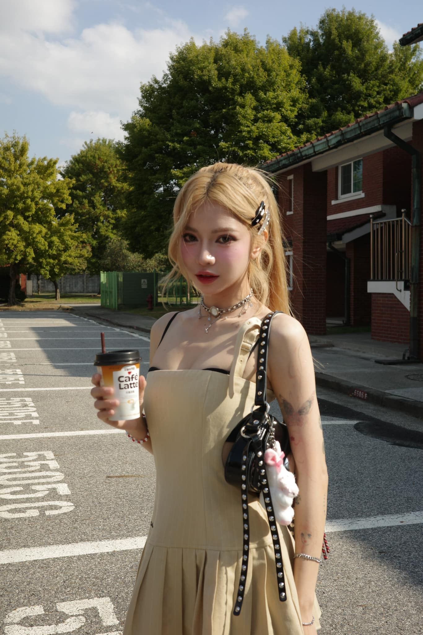 Lộ diện hội chị em