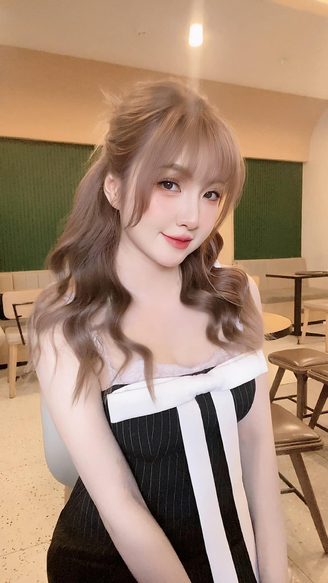 Chỉ một tấm hình demo lộ vai trần, Như Hexi làm người xem