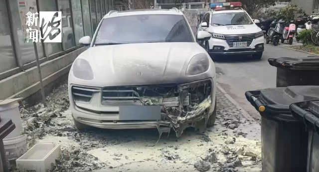 Tài xế Porsche khóc ròng vì hàng xóm đốt vàng mã làm cháy xe sang: Người gây hỏa hoạn nói 1 câu gây bức xúc!- Ảnh 3.