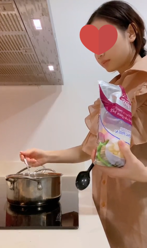 photo-1743830463319 photo-1743830463319