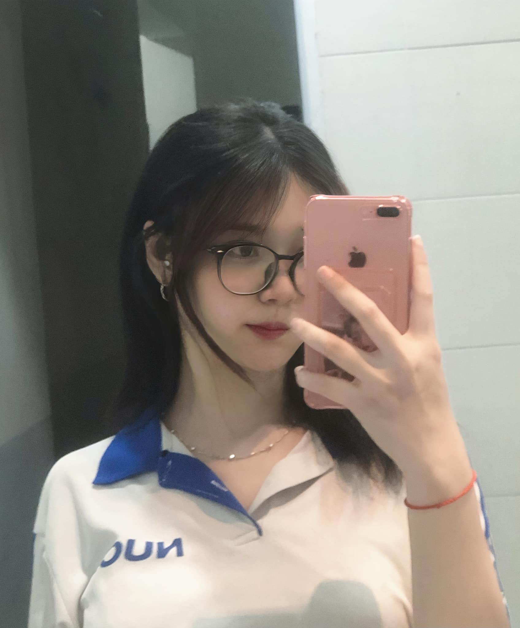 photo-1743912358471 photo-1743912358471