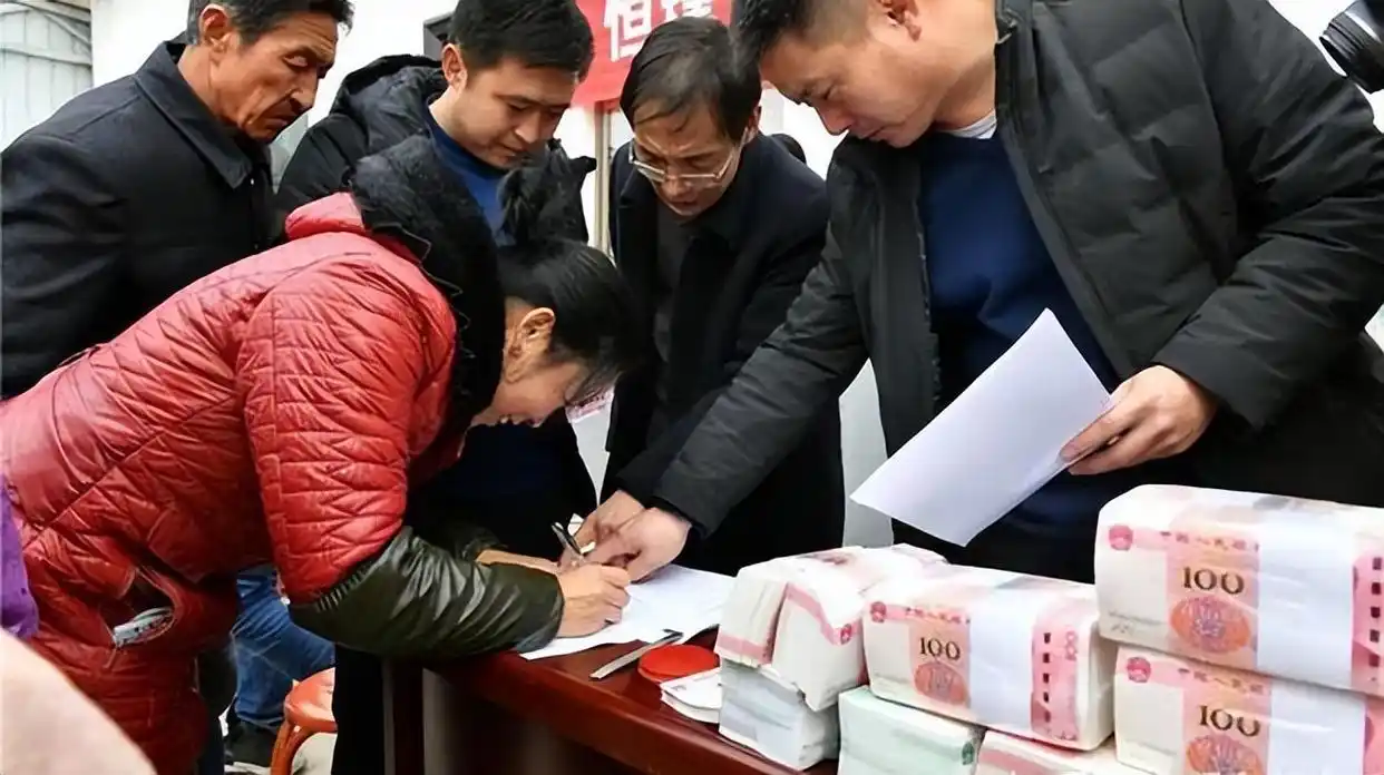 Cụ ông quyết không di dời nhà dù được đền bù 5,7 tỷ đồng và 3 căn nhà để giữ đất cho 2 con trai, 12 năm sau tiếc nuối: