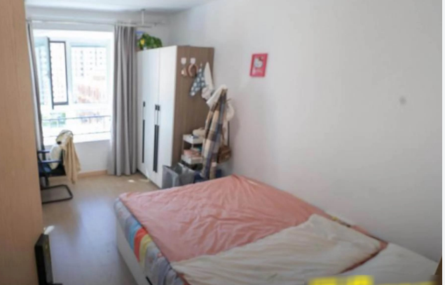 Người phụ nữ phát hiện 360 triệu đồng tiền ở nhà trọ, chủ nhà vừa cảm ơn đã quay ngoắt kiện ra tòa: