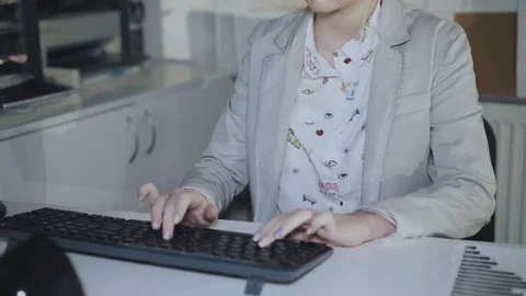 Nữ kế toán 33 tuổi