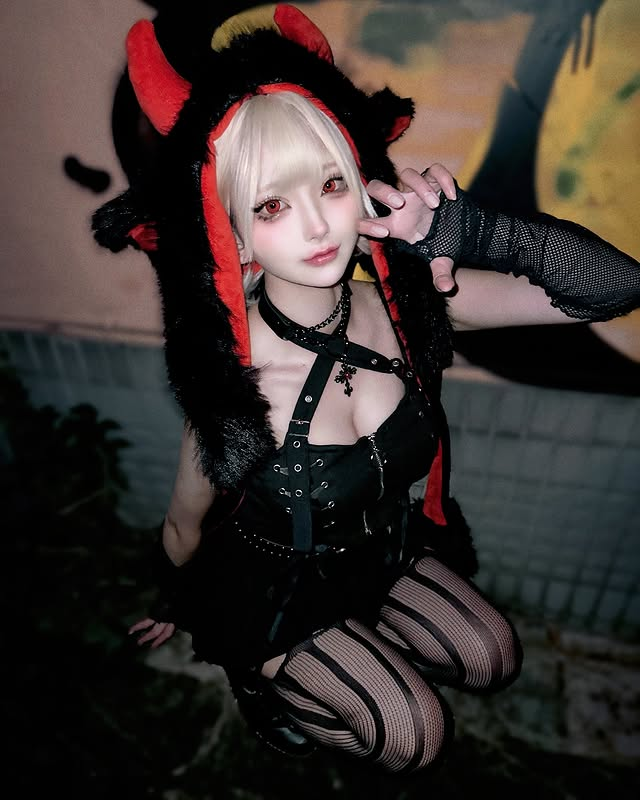 Coser tân binh tới từ Nhật Bản sở hữu vẻ đẹp siêu thực, bất ngờ Coser tân binh tới từ Nhật Bản sở hữu vẻ đẹp siêu thực, bất ngờ