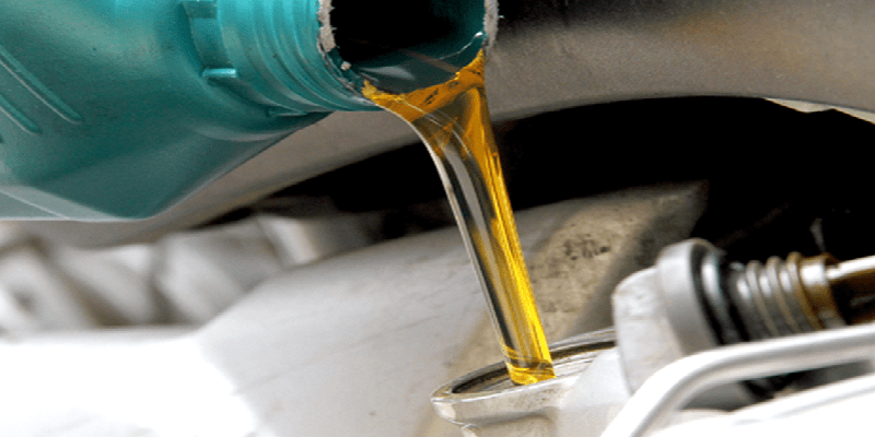 Theo dõi hàng loạt gian hàng online, cảnh sát triệt phá đường dây sản xuất dầu nhớt giả gần 400 tỷ đồng, lợi nhuận 500%: có cả nhãn hiệu Castrol, Mobil, Shell...- Ảnh 2.