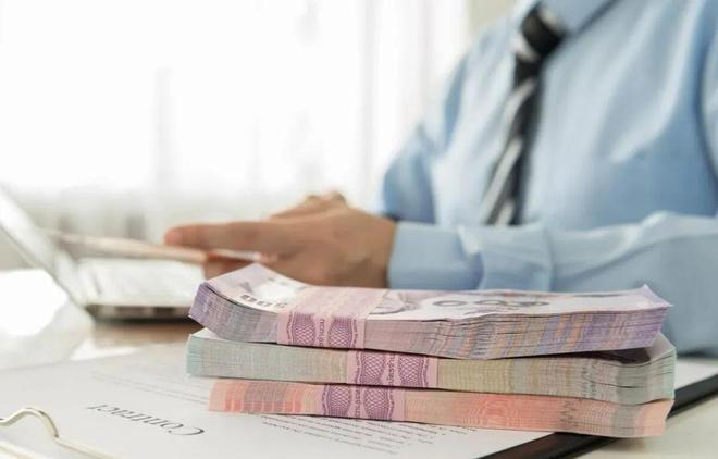 Nhận được 18,2 tỷ đồng do chuyển khoản nhầm, người đàn ông tiêu hết chỉ trong 3 ngày rồi bị khởi kiện, tòa án tuyên bố: Ngân hàng phải bồi thường 3,6 tỷ- Ảnh 2.