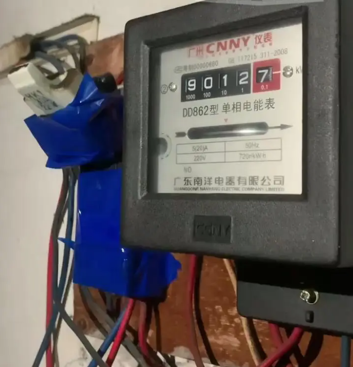 Chủ nhà âm thầm đấu nối điện, công nhân nghèo trả oan hơn 360 triệu đồng trong suốt 9 năm: Chủ nhà âm thầm đấu nối điện, công nhân nghèo trả oan hơn 360 triệu đồng trong suốt 9 năm: