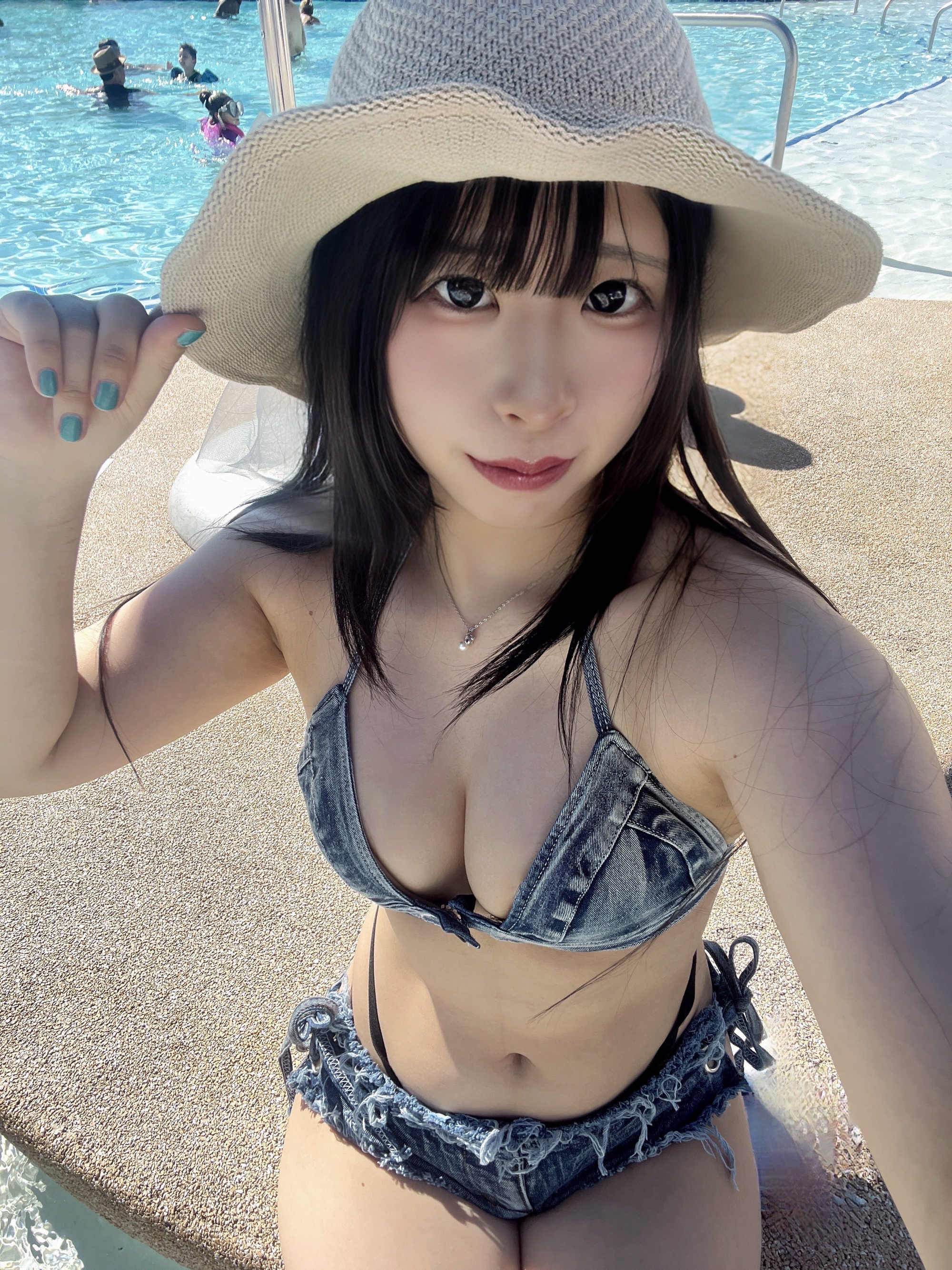 Nữ coser bỗng nhiên nổi tiếng, hút hơn 2 triệu view chỉ sau 1 đêm nhờ pha