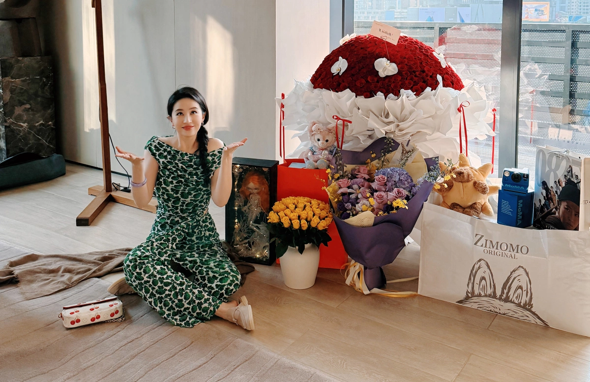 Mỹ nhân bị thời gian “chối bỏ”, giàu khủng nhưng sống độc thân trong biệt thự cao cấp 16.700m², tìm khắp Trung Quốc cũng hiếm thấy ai như vậy- Ảnh 4.