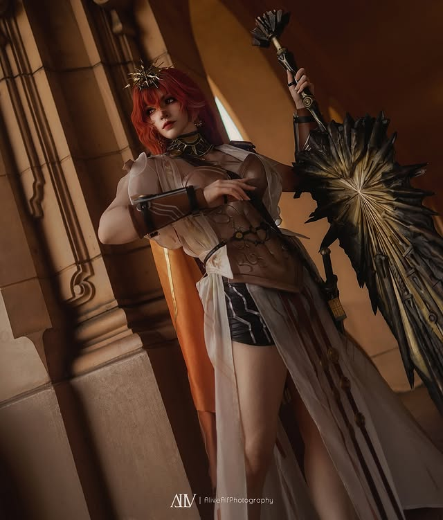 Cosplay nhân vật khó bậc nhất game, nữ coser khiến người xem Cosplay nhân vật khó bậc nhất game, nữ coser khiến người xem