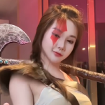 Hóa thân thành thần chiến tranh, nữ coser khiến fan mê mẩn với màn lắc hông độc đáo photo 1759592175437 1759592175785222078208 18 0 370 563 crop 1759641716857528570695png