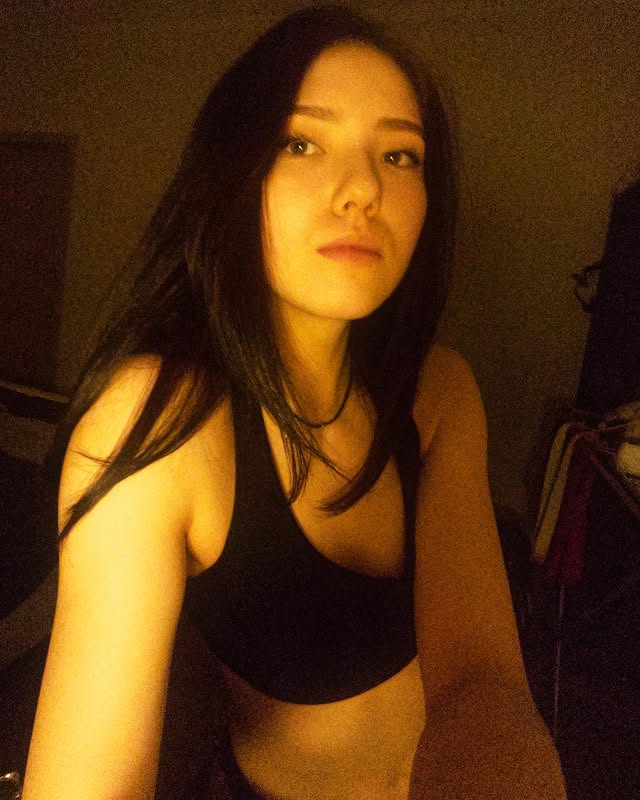 photo-1760337697808 photo-1760337697808