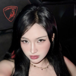 Khoe dáng cùng Lambor, hot girl khiến người xem trầm trồ không biết đâu mới là "người đẹp" photo 1761534749954 1761534750630973061139 463 0 1423 1536 crop 17615458764931993249118png