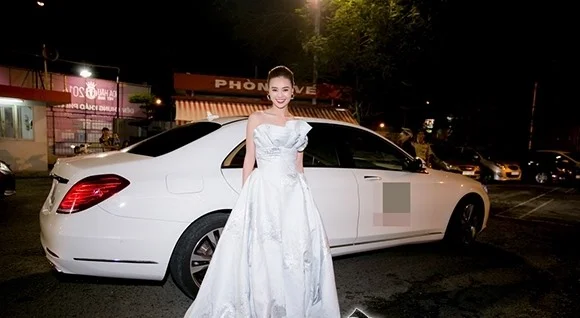 photo-1762411710374 photo-1762411710374