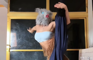 "Nâng tầm" cosplay với màn biến hình thành Inosuke của cô nàng hot girl xinh đẹp photo 1765031868532 17650318688241151775013 122 0 406 454 crop 17650887663412088799677png