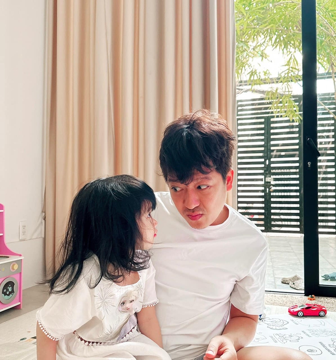 Gia đình Trường Giang bất ổn: Con gái bị sốc phản vệ, Nhã Phương cấp cứu- Ảnh 6.