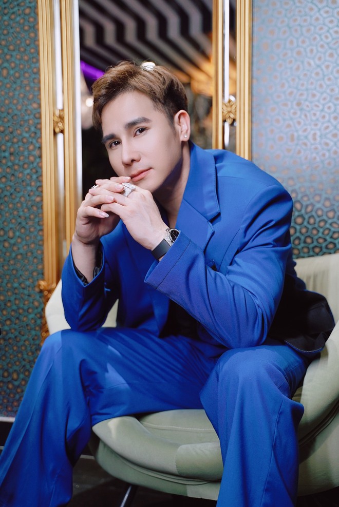 Chuyện thật như đùa: Sao nam Vbiz từng bị tố ngoại tình nay tái hợp người cũ, còn chuẩn bị kết hôn- Ảnh 8. Chuyện thật như đùa: Sao nam Vbiz từng bị tố ngoại tình nay tái hợp người cũ, còn chuẩn bị kết hôn- Ảnh 8.