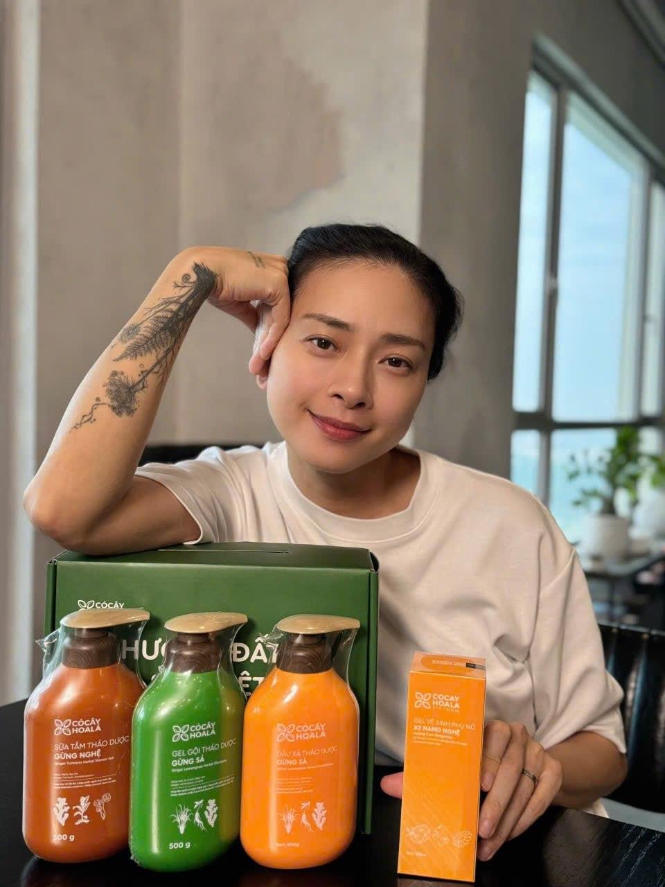 Lần đầu làm mẹ, Ngô Thanh Vân kể những “sốc nhẹ” sau sinh và hành động tâm lý từ chồng khiến dân tình chỉ biết ước- Ảnh 3.